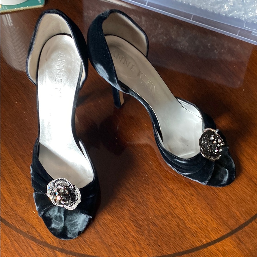 Anne Klein Black Peep-Toe Heels with Metallic Flower